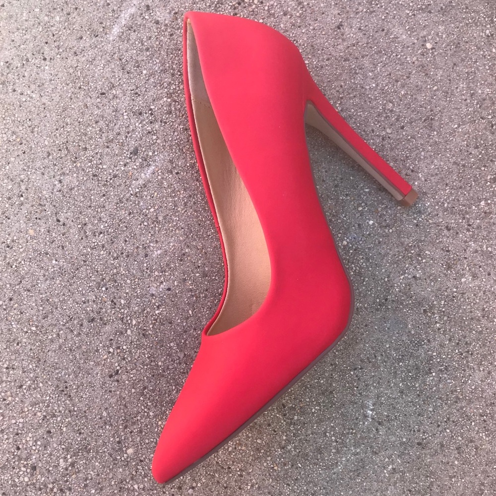 👠 Last 1!, Yes! I do have the perfect red PUMP - Picture 4 of 5